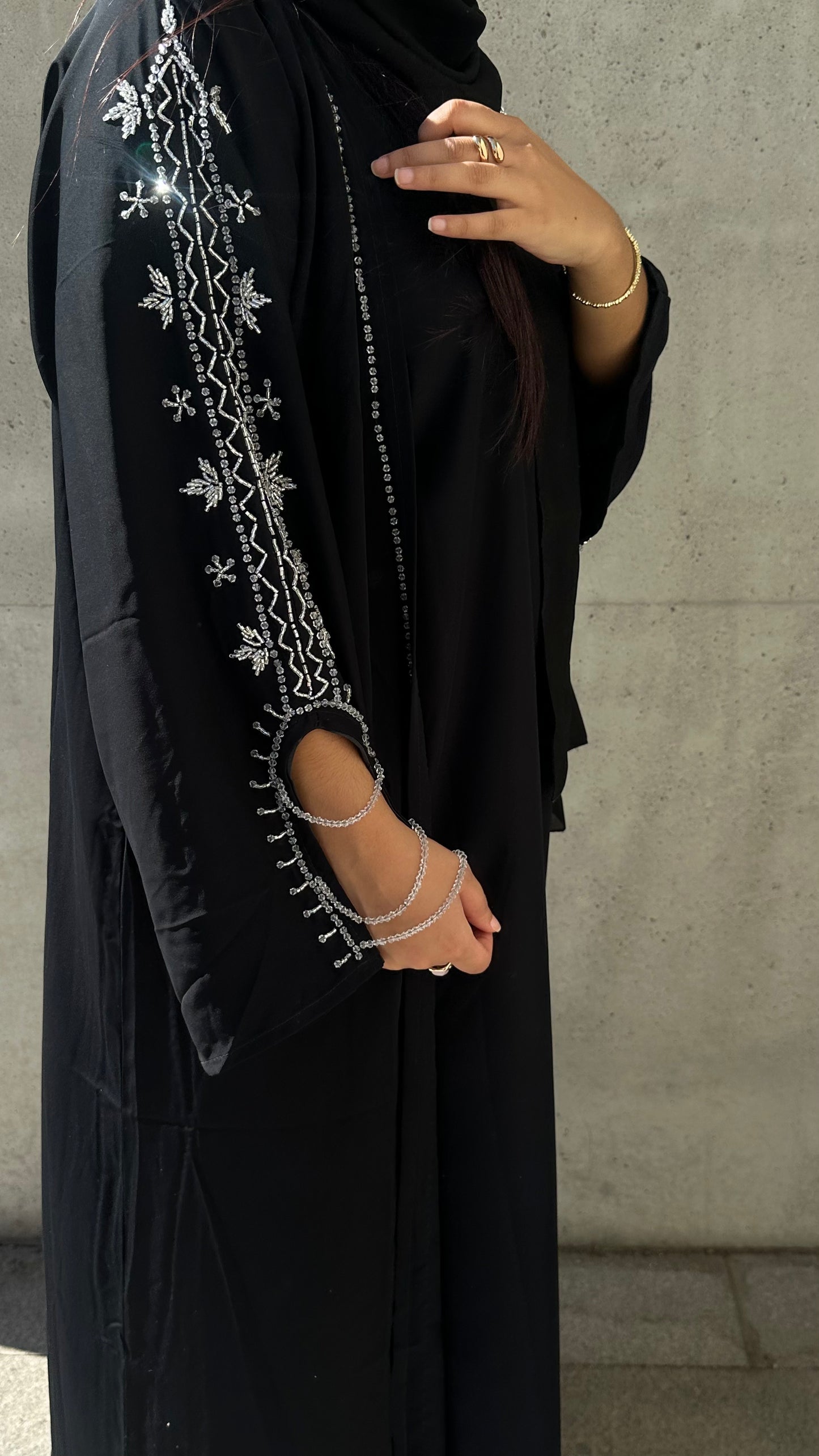 Abaya Amira