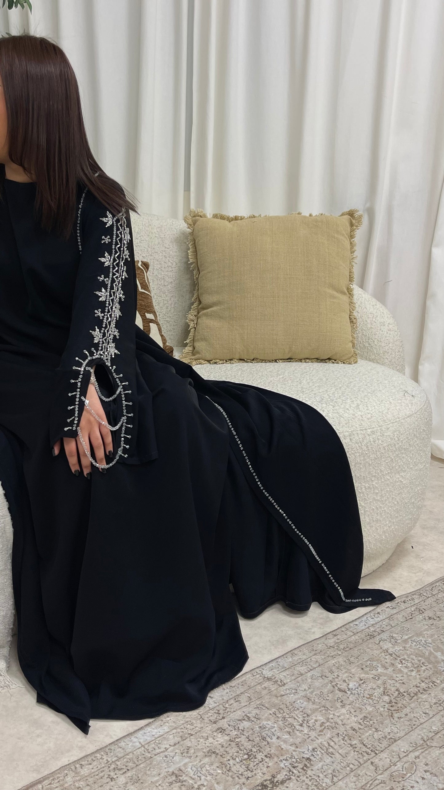 Abaya Amira